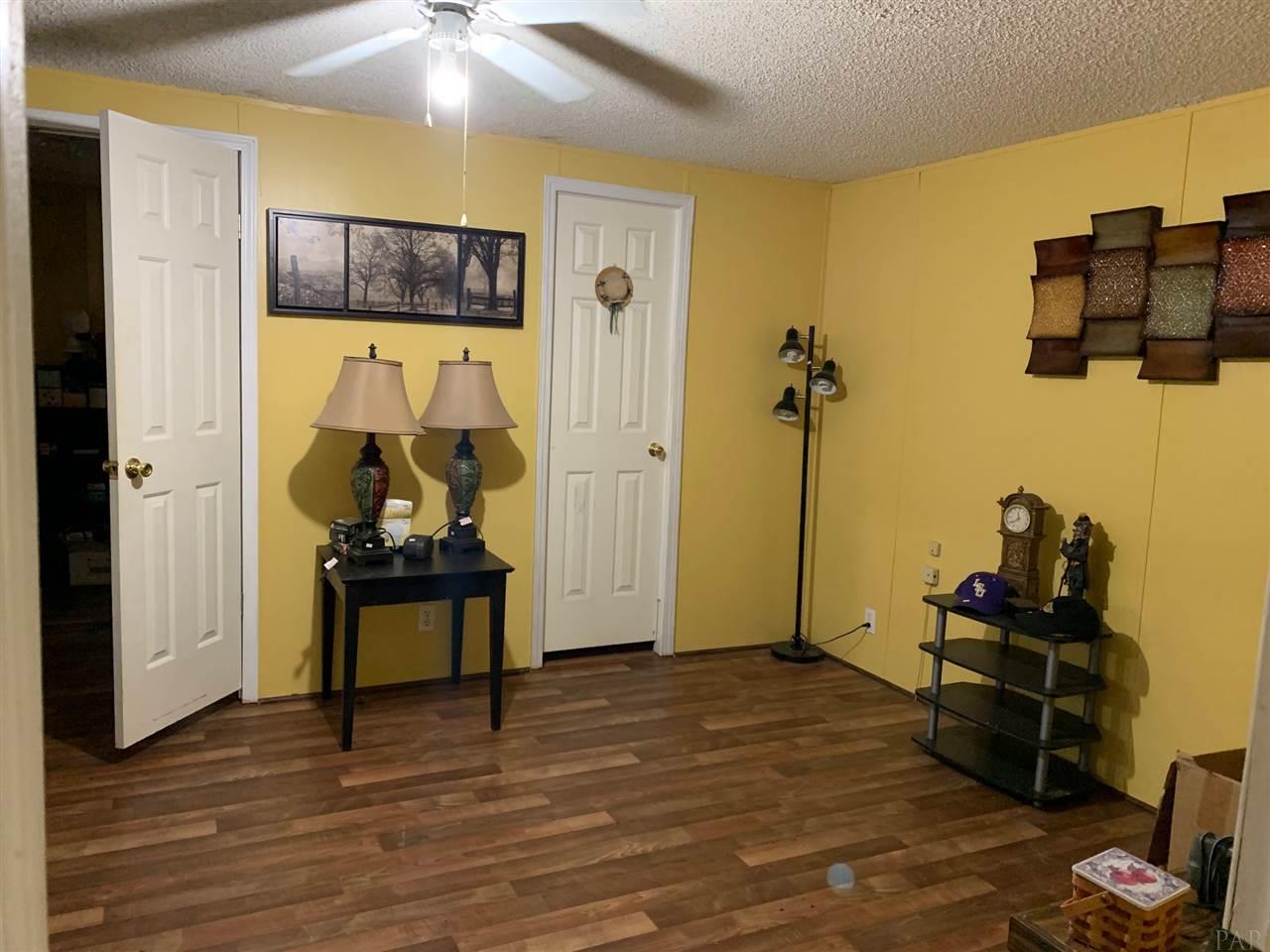 5374 Cox Road Milton, FL 32583 - Photo 9 of 24 Gallery Image 9
