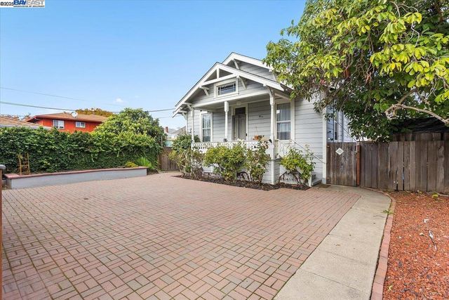 $1,255,000 | 629 Santa Clara Avenue, Alameda, CA 94501