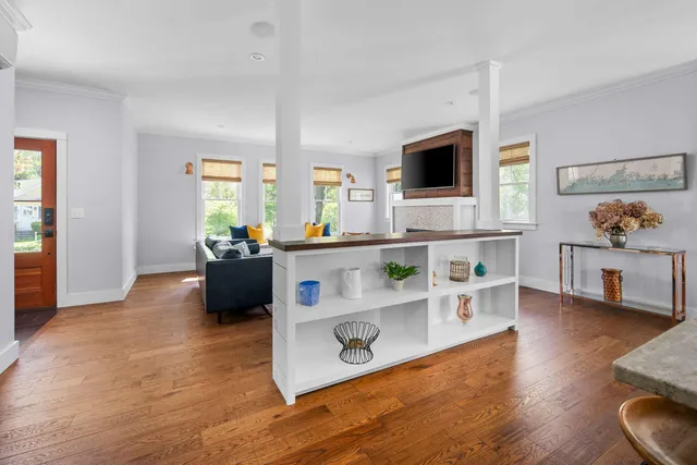 $1,695,000 | 59 Underwood Road, Falmouth, ME 04105