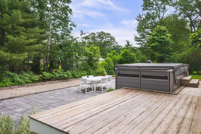 $1,695,000 | 59 Underwood Road, Falmouth, ME 04105