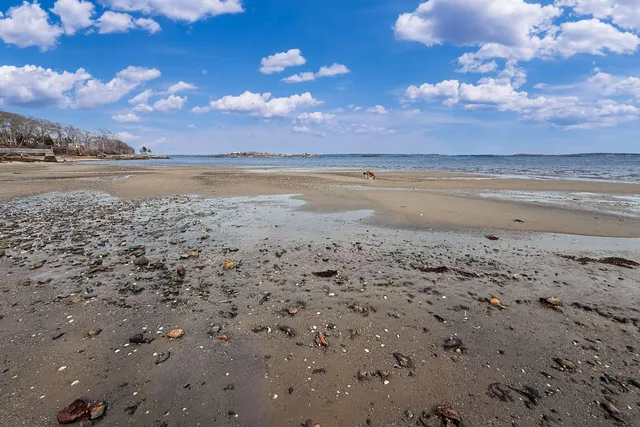 $1,695,000 | 59 Underwood Road, Falmouth, ME 04105