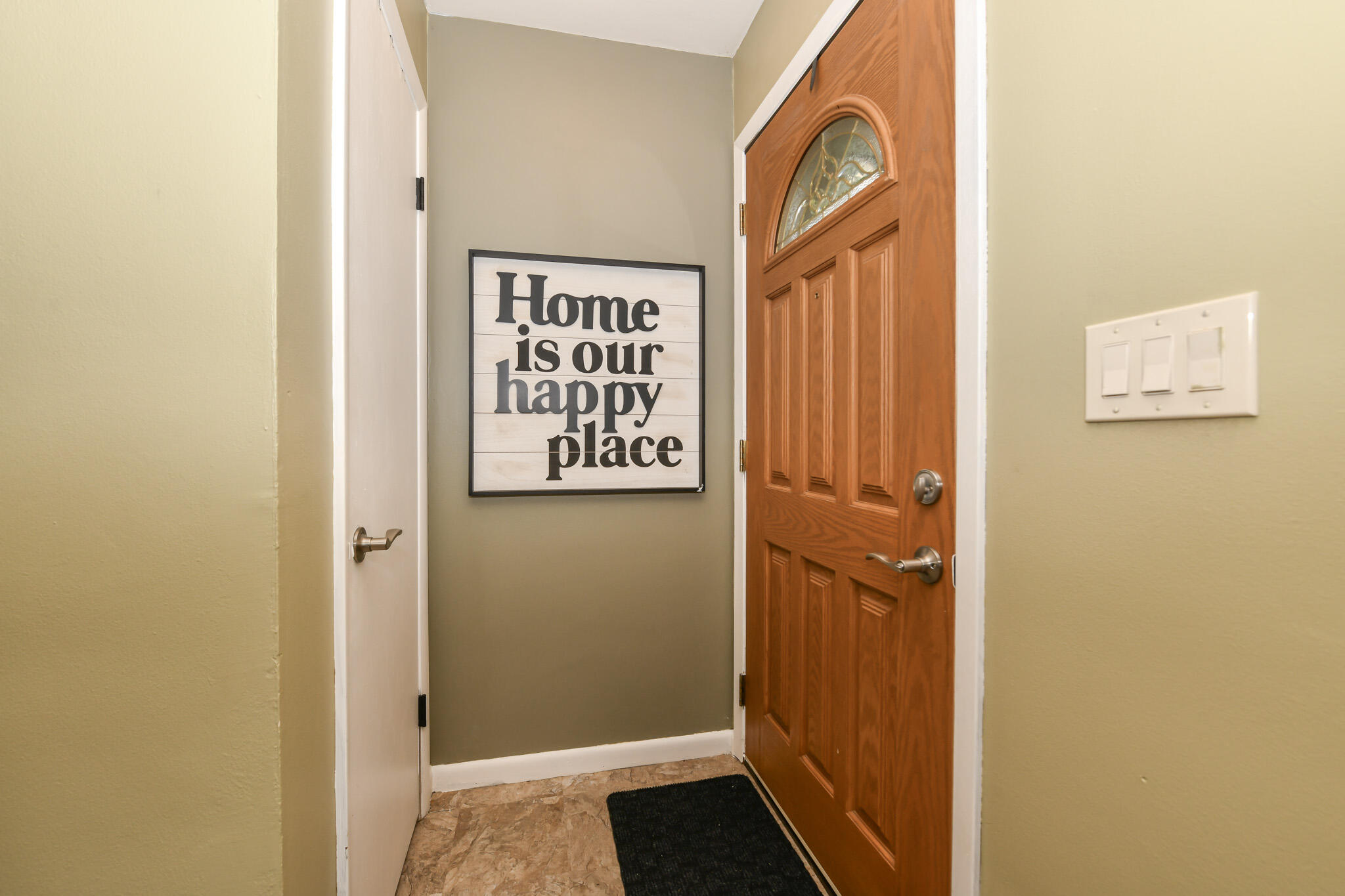 3321 South 70th Street Milwaukee, WI 53219 - Photo 4 of 35 Entry Foyer