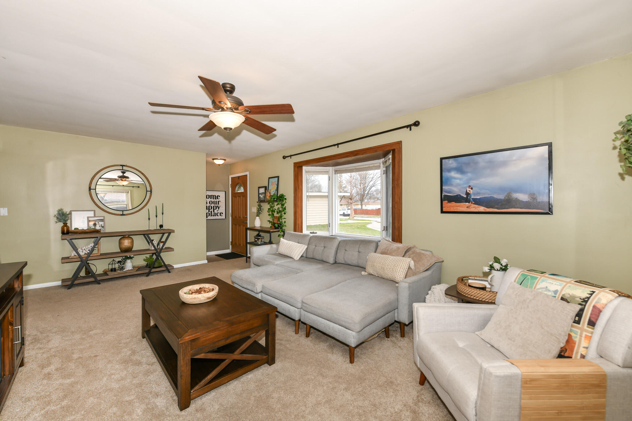 3321 South 70th Street Milwaukee, WI 53219 - Photo 5 of 35 Living Room