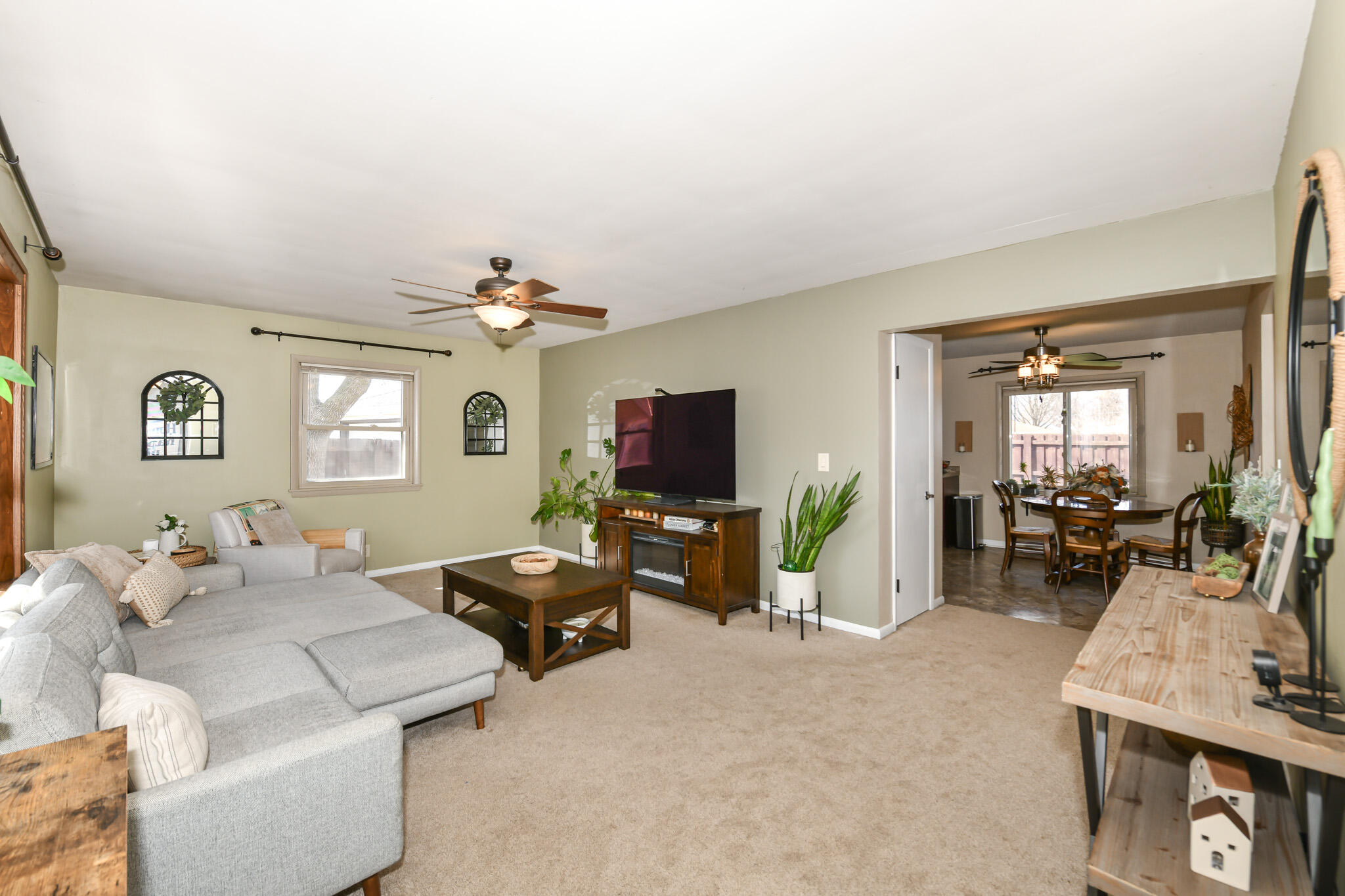 3321 South 70th Street Milwaukee, WI 53219 - Photo 8 of 35 Living Room