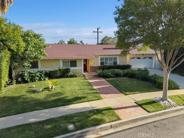 $899,000 | 4688 Fort Davis Street, Simi Valley, CA 93063