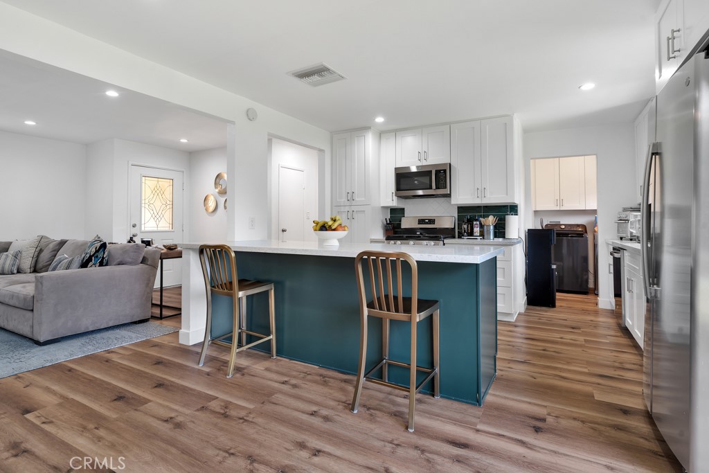 4688 Fort Davis Street Simi Valley, CA 93063 - Photo 21 of 44