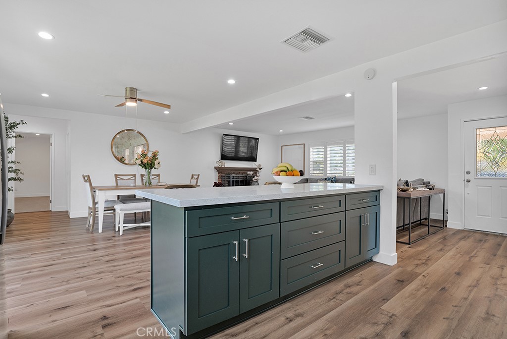 4688 Fort Davis Street Simi Valley, CA 93063 - Photo 23 of 44