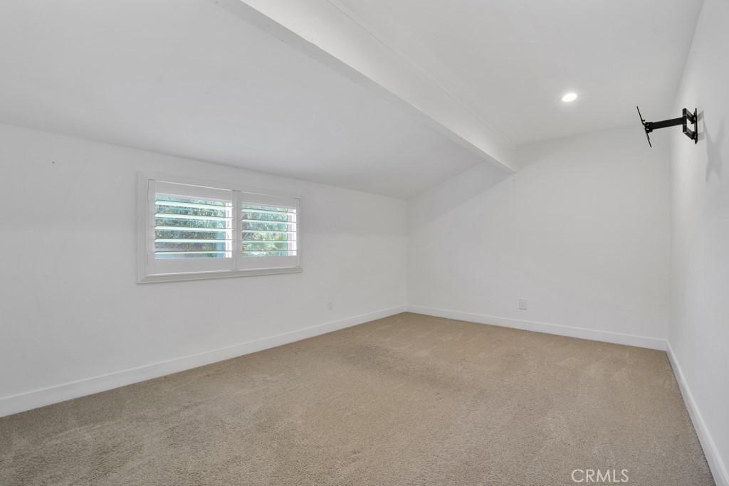 4688 Fort Davis Street Simi Valley, CA 93063 - Photo 28 of 44