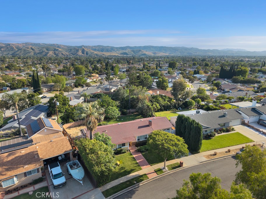 4688 Fort Davis Street Simi Valley, CA 93063 - Photo 3 of 44