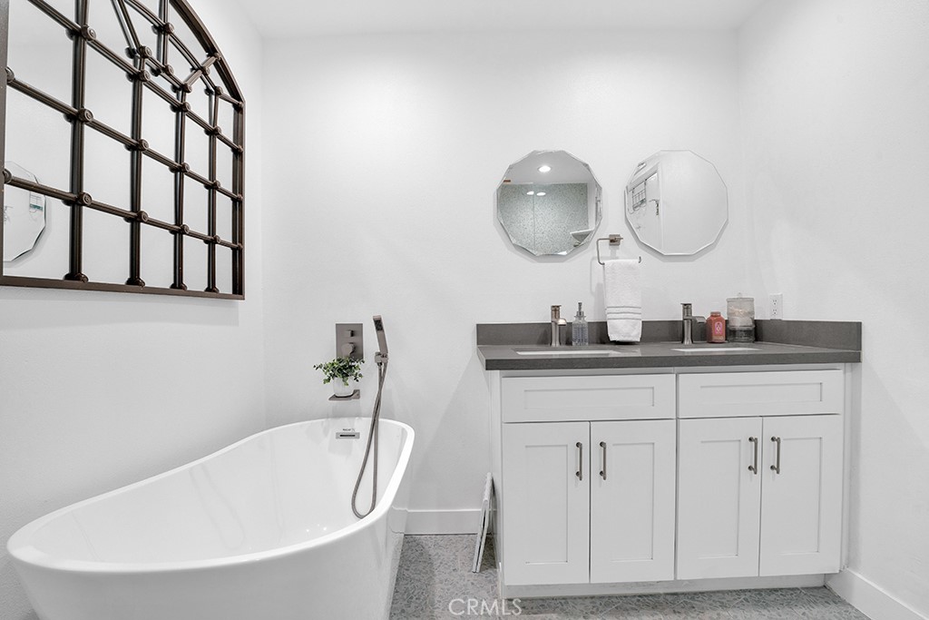 4688 Fort Davis Street Simi Valley, CA 93063 - Photo 32 of 44