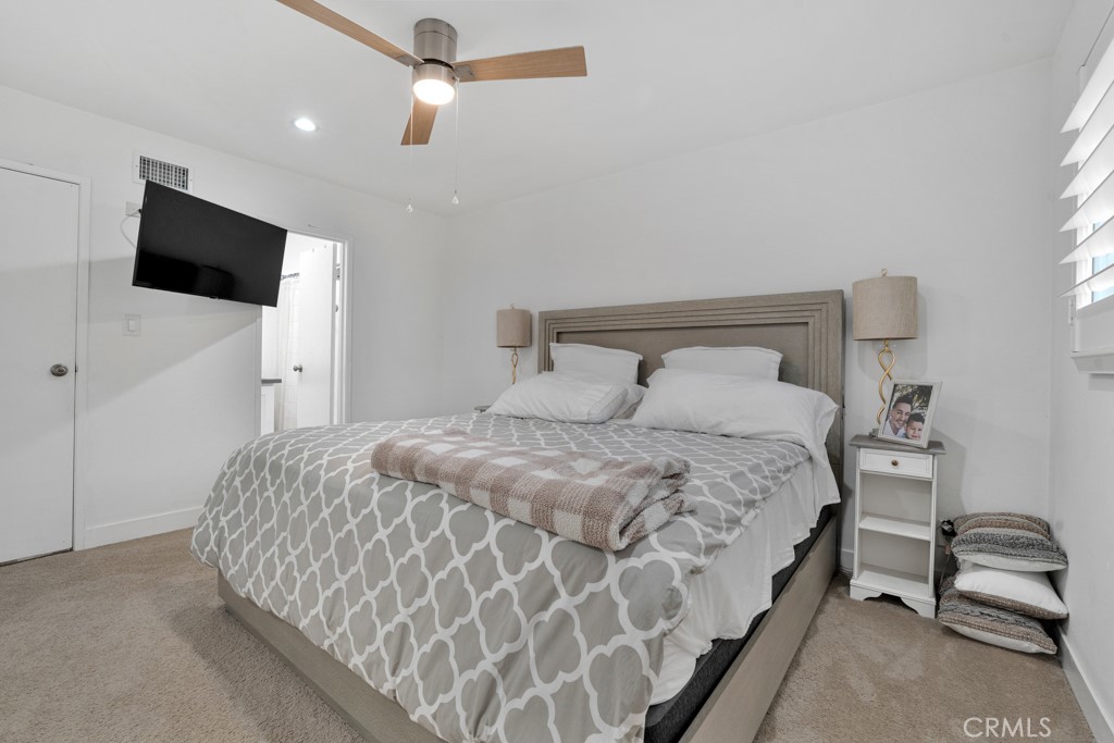 4688 Fort Davis Street Simi Valley, CA 93063 - Photo 36 of 44