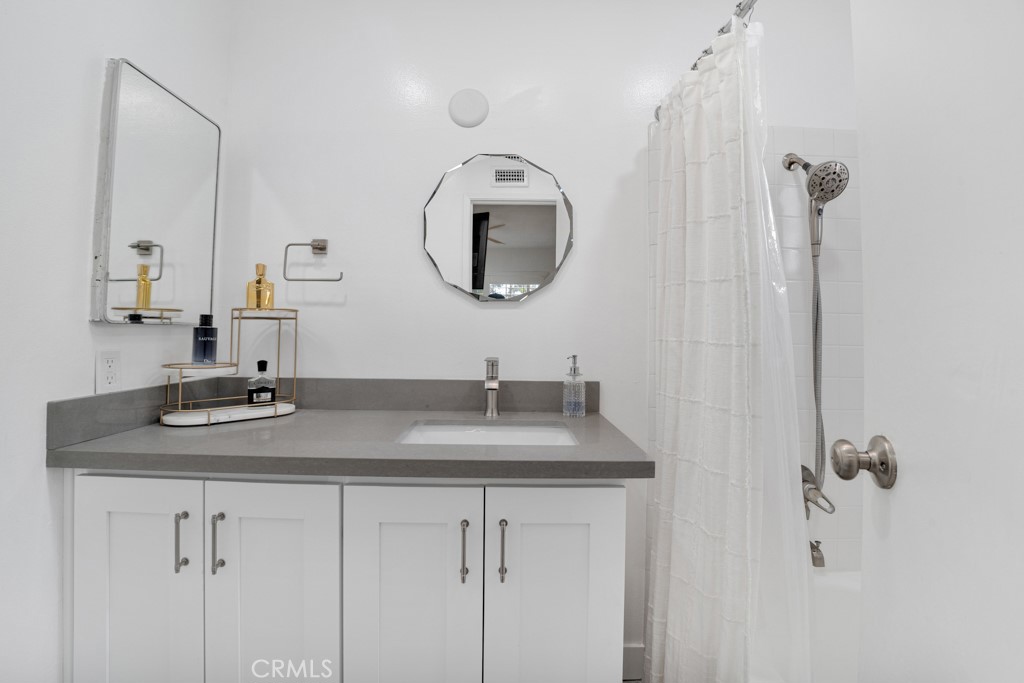 4688 Fort Davis Street Simi Valley, CA 93063 - Photo 37 of 44