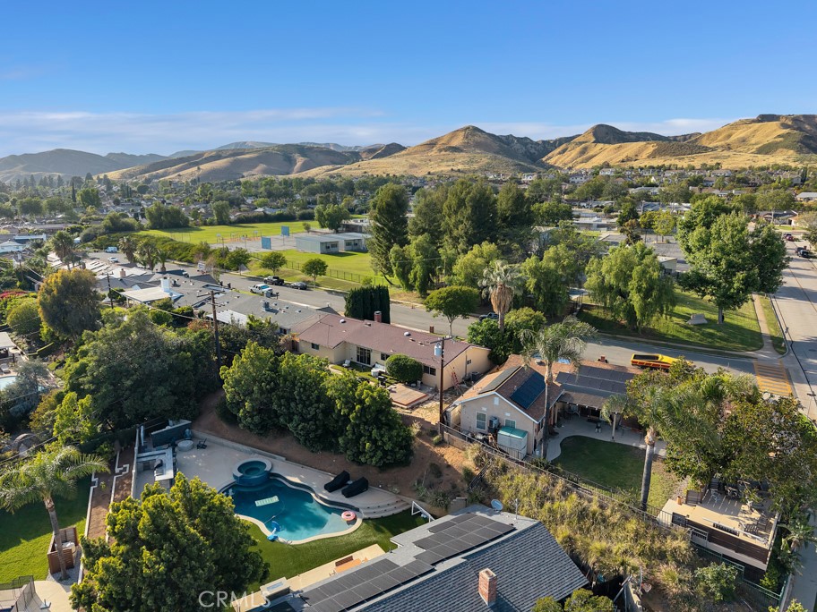 4688 Fort Davis Street Simi Valley, CA 93063 - Photo 7 of 44