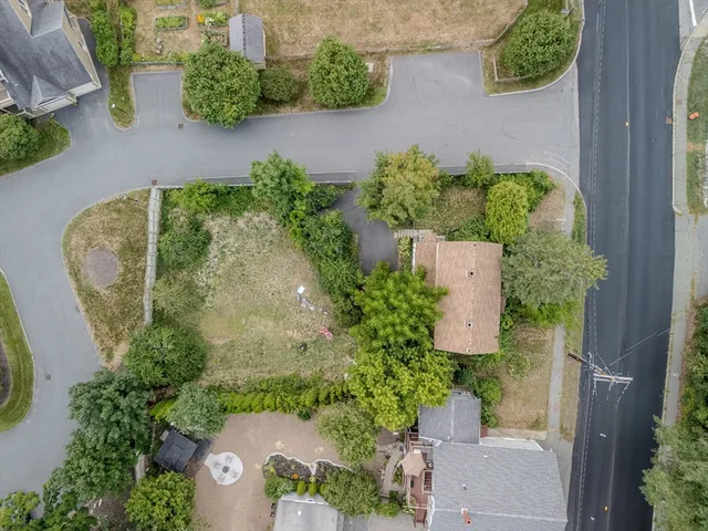 $699,900 | 1687-1689 Main Street, Concord, MA 01742