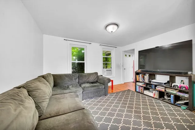 $699,900 | 1687-1689 Main Street, Concord, MA 01742