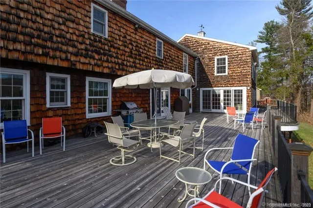 $951,000 | 15 Sand Hill Road, Simsbury, CT 06089