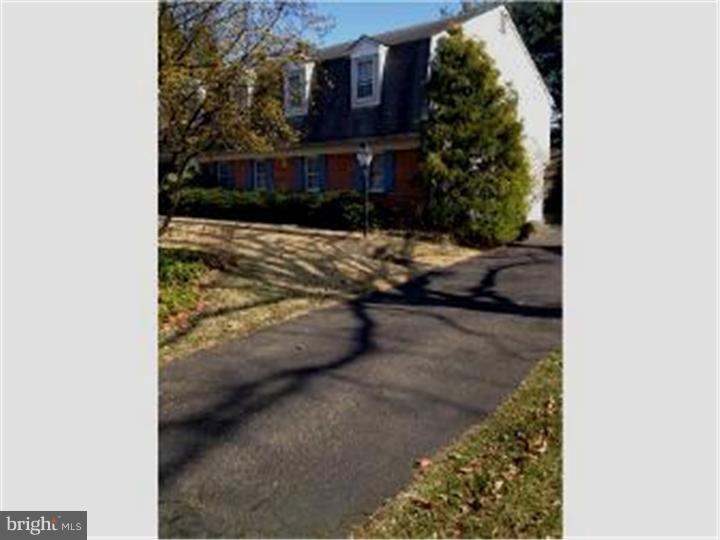 22 Gill Road Haddonfield, NJ 08033 - Photo 2 of 21 Driveway