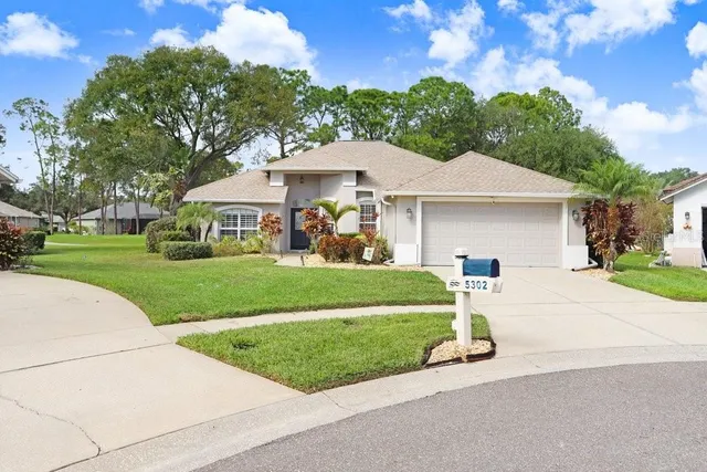 $425,000 | 5302 Waterleaf Court, Valrico, FL 33596