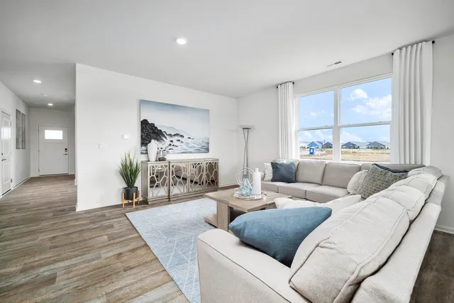 $429,990 | 2582 Skye Drive, Pingree Grove, IL 60140