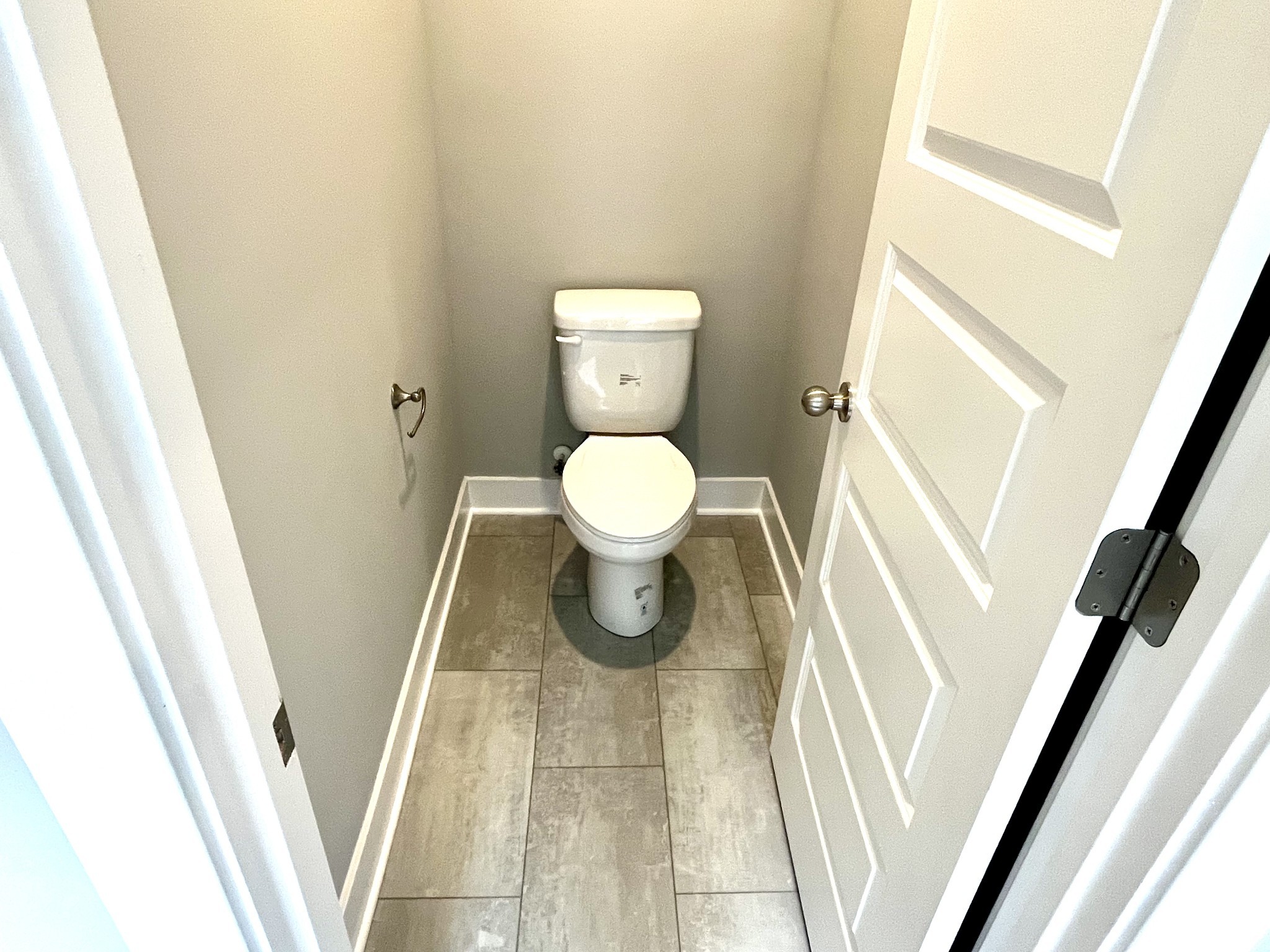 2629 Unitas Drive Murfreesboro, TN 37129 - Photo 10 of 20 a bathroom with a toilet and a sink