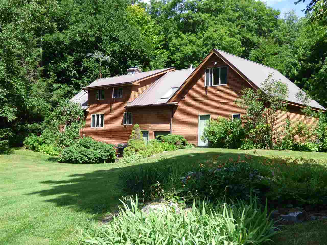 282 Slayton Farm Road Stowe, VT 05672 - Photo 5 of 40