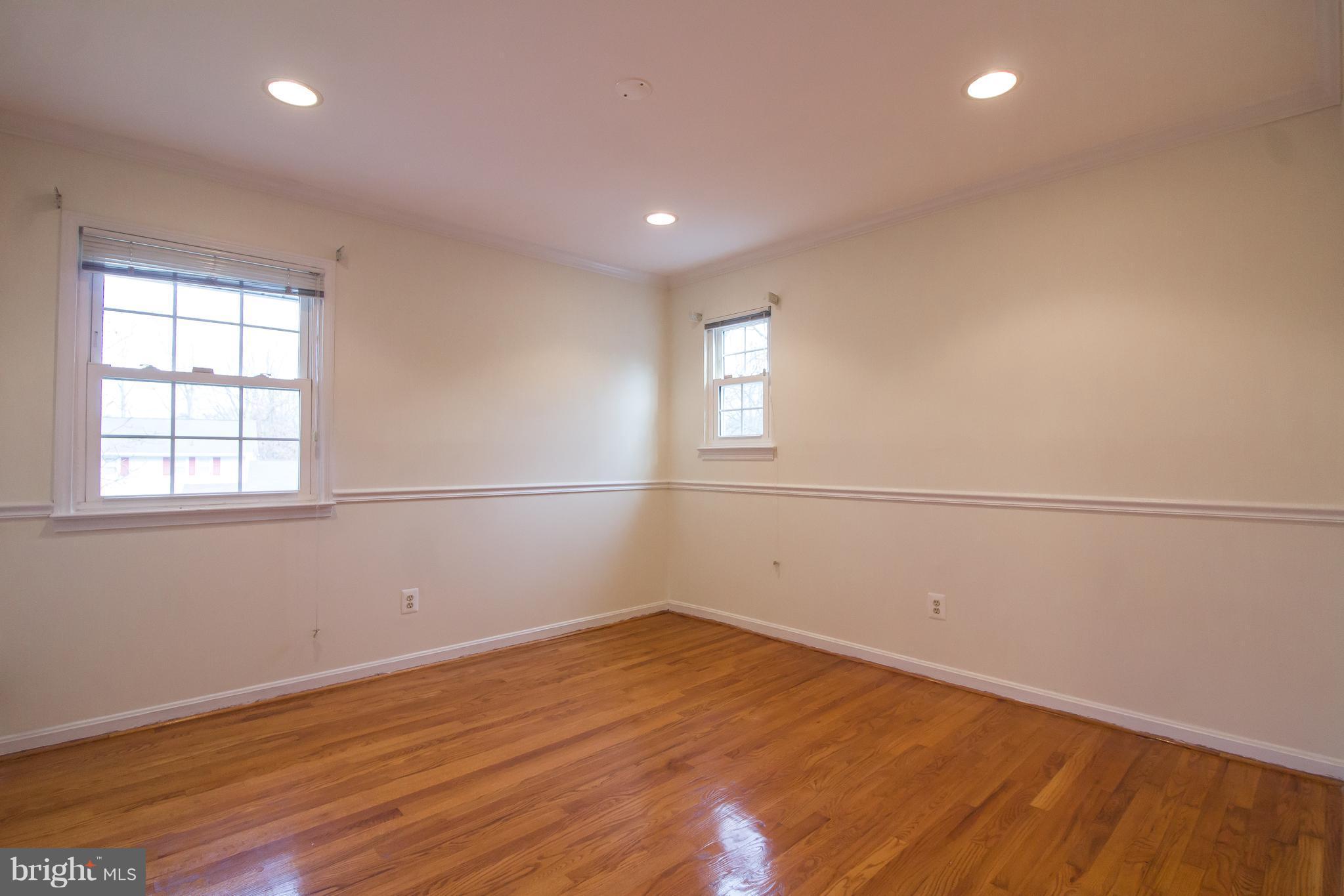 6102 Roxbury Avenue Springfield, VA 22152 - Photo 22 of 30 Bedroom