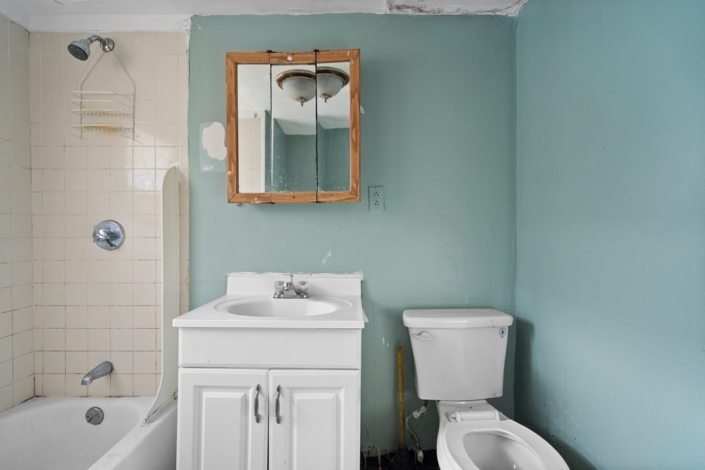 25 Regis Road Boston, MA 02126 - Photo 8 of 21 Gallery Image 8
