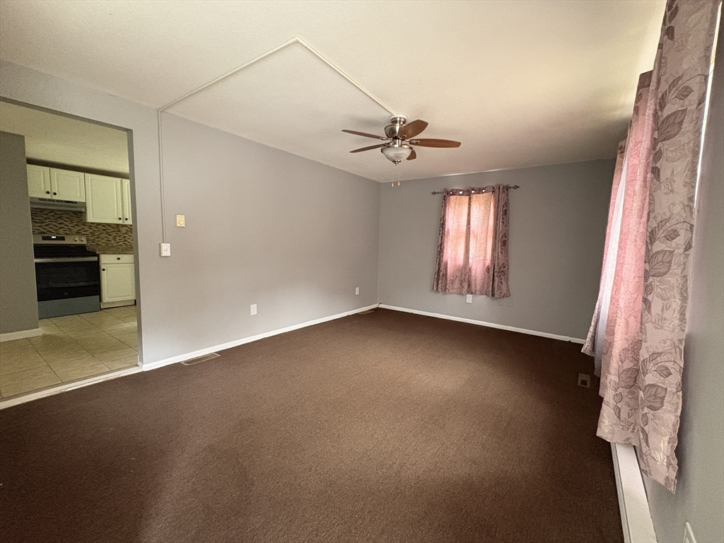 49 Riverton Road, Unit 49 Springfield, MA 01109 - Photo 13 of 25