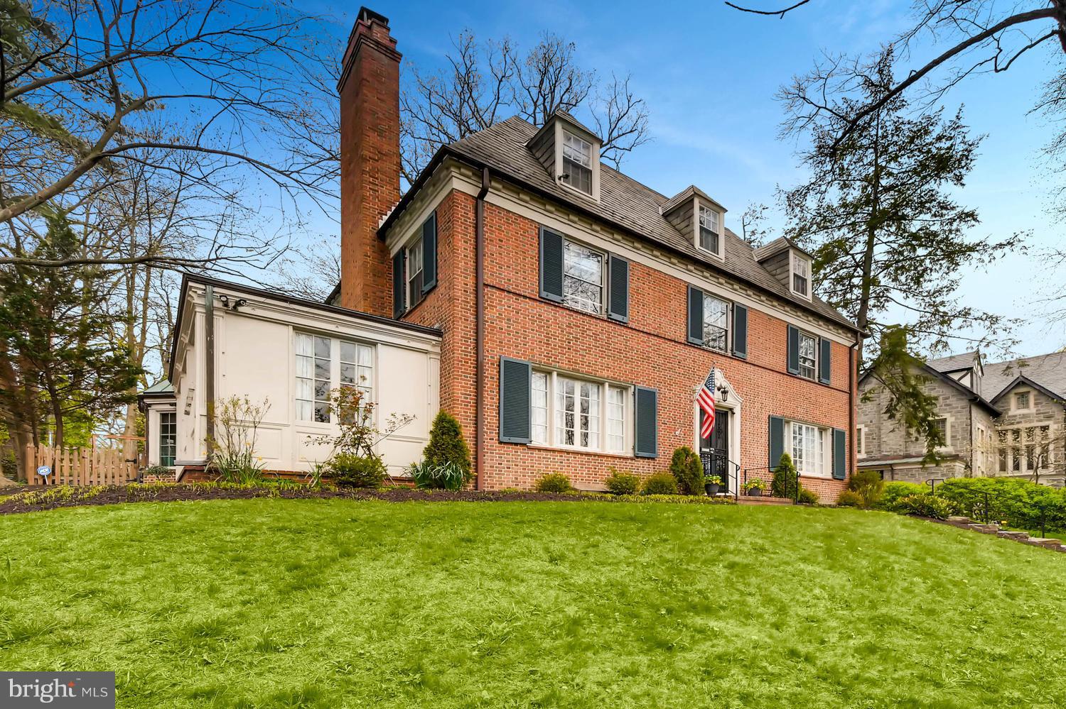 4 Millbrook Road Baltimore, MD 21218 - Photo 2 of 29 Beautifully Maintained + Updated Georgian Home