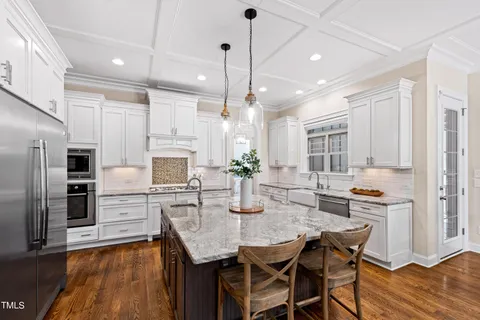 $1,135,000 | 3209 Bryant Falls Court, Raleigh, NC 27613