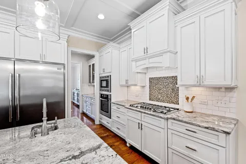 $1,135,000 | 3209 Bryant Falls Court, Raleigh, NC 27613