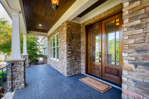 $1,135,000 | 3209 Bryant Falls Court, Raleigh, NC 27613