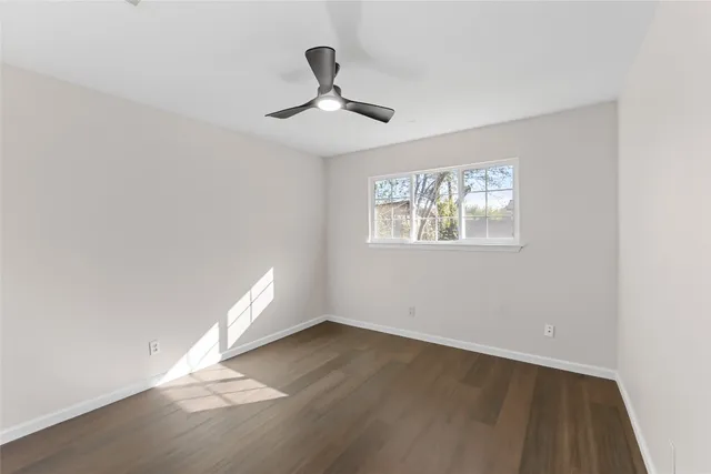 $1,850 | 903 East Logan Street, Round Rock, TX 78664