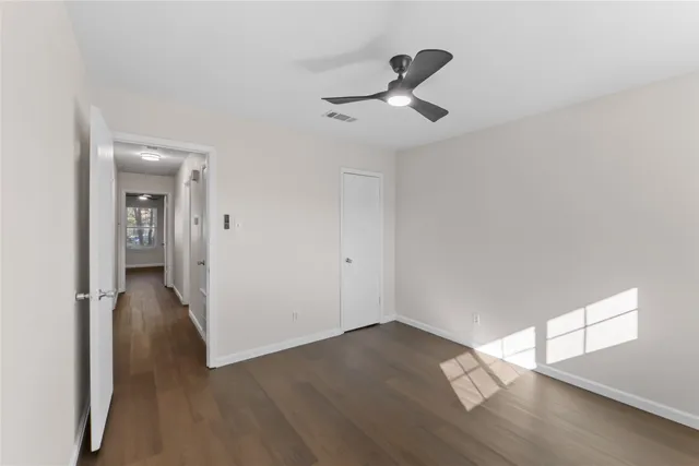 $1,850 | 903 East Logan Street, Round Rock, TX 78664