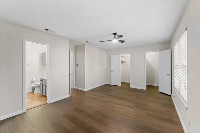 $1,850 | 903 East Logan Street, Round Rock, TX 78664