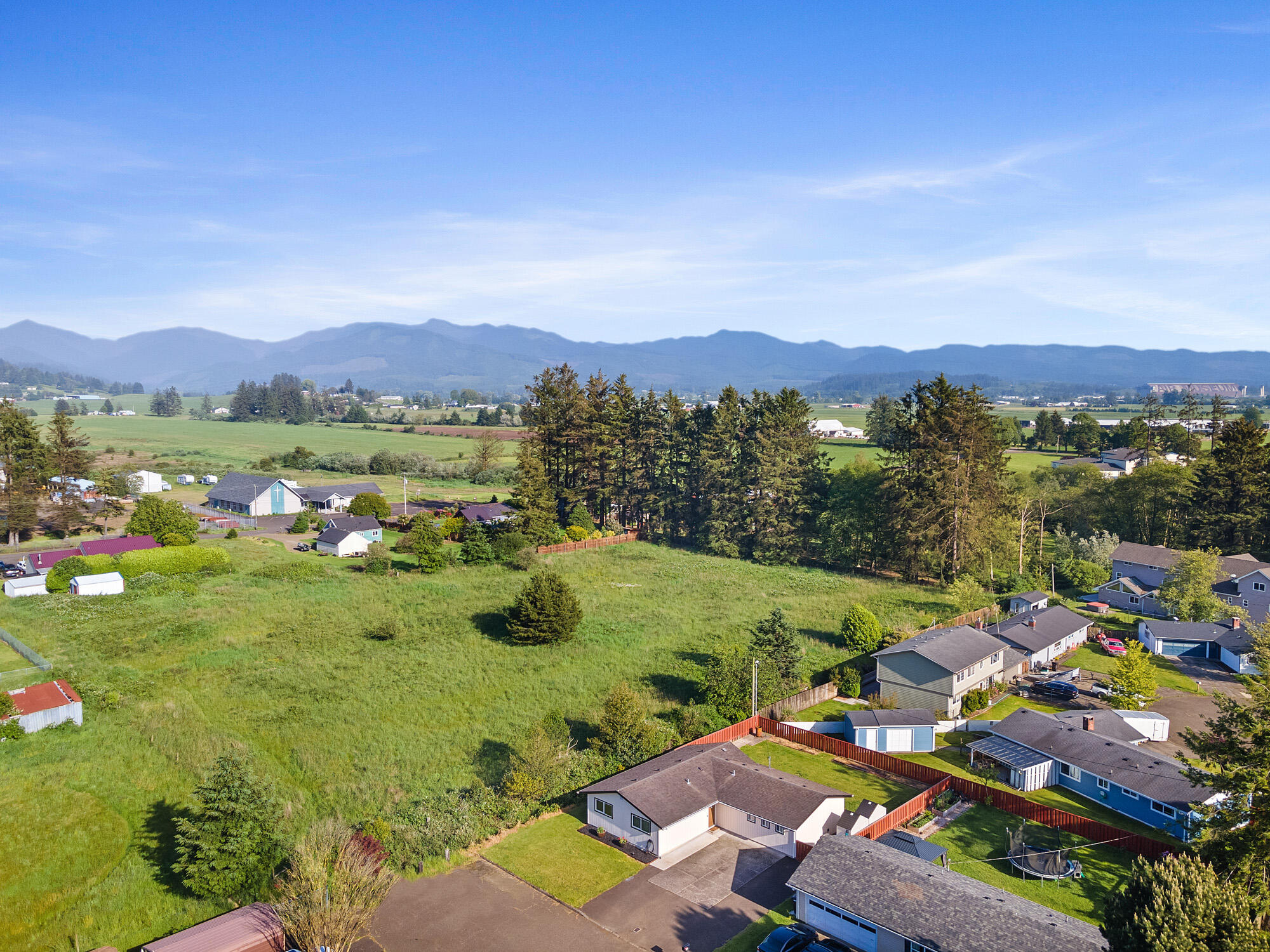 4209 Filbert Street Tillamook, OR 97141 - Photo 4 of 25 Fibert