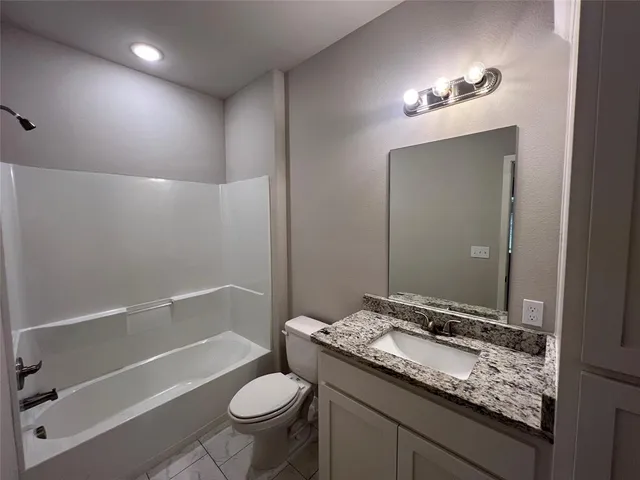 $1,300 | 2701 Ginger Court, Sherman, TX 75092