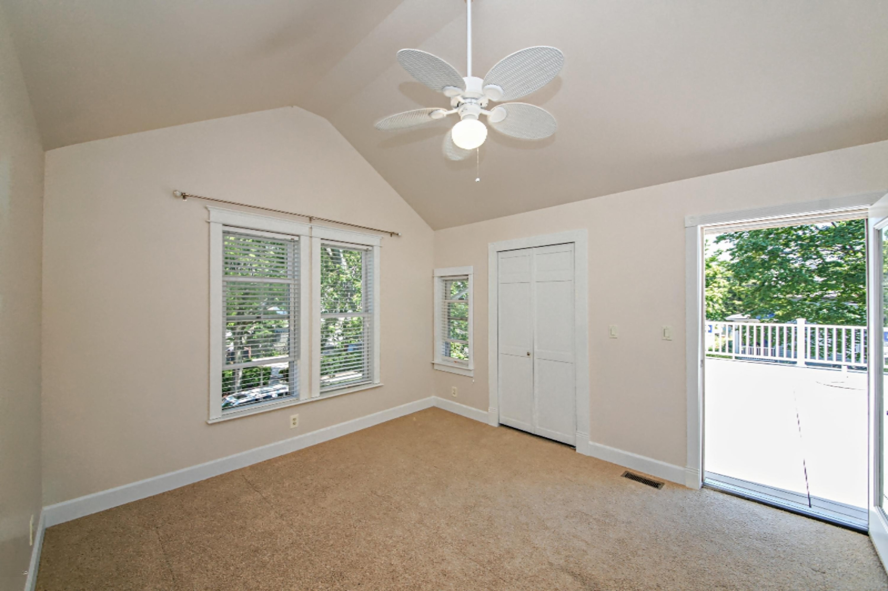 903 State Street St. Joseph, MI 49085 - Photo 22 of 41 DSC00457_pe