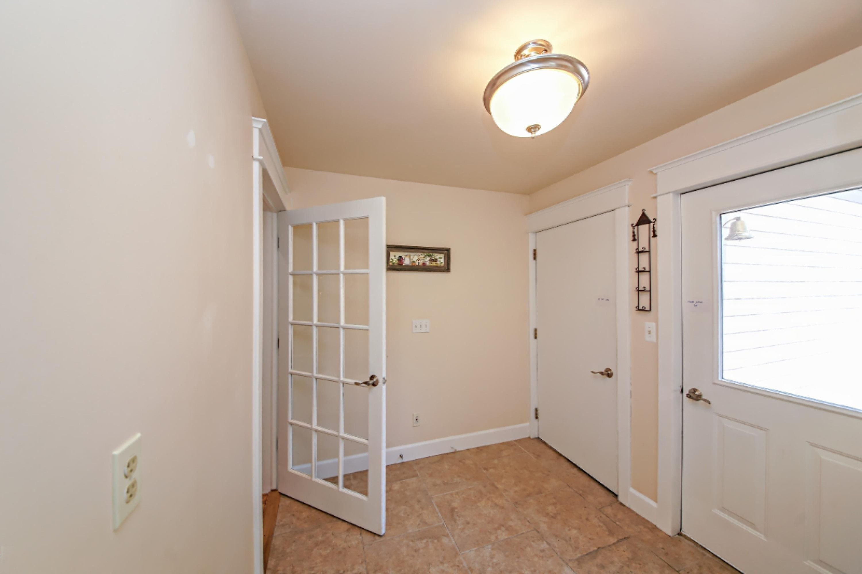 903 State Street St. Joseph, MI 49085 - Photo 26 of 41 DSC00482_pe