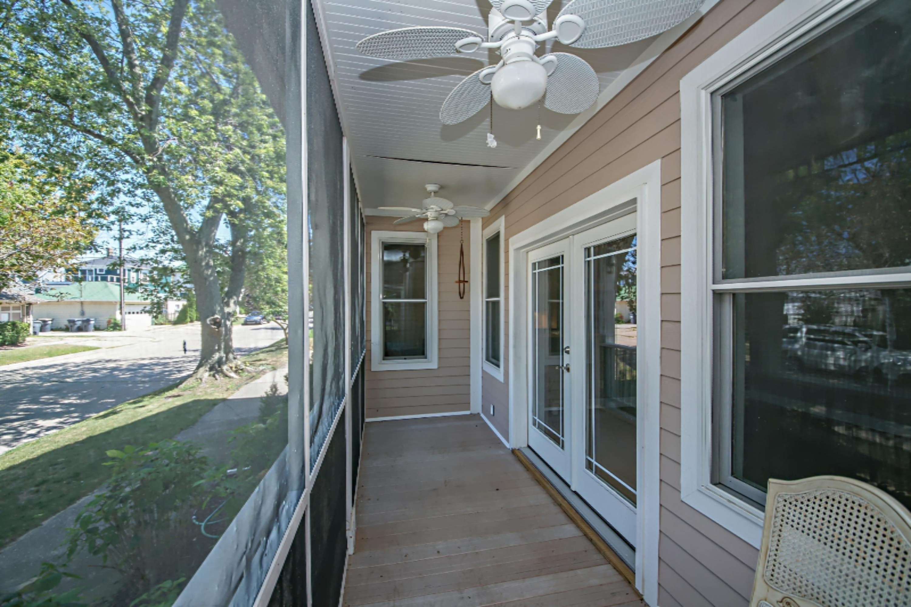 903 State Street St. Joseph, MI 49085 - Photo 30 of 41 DSC00504_pe