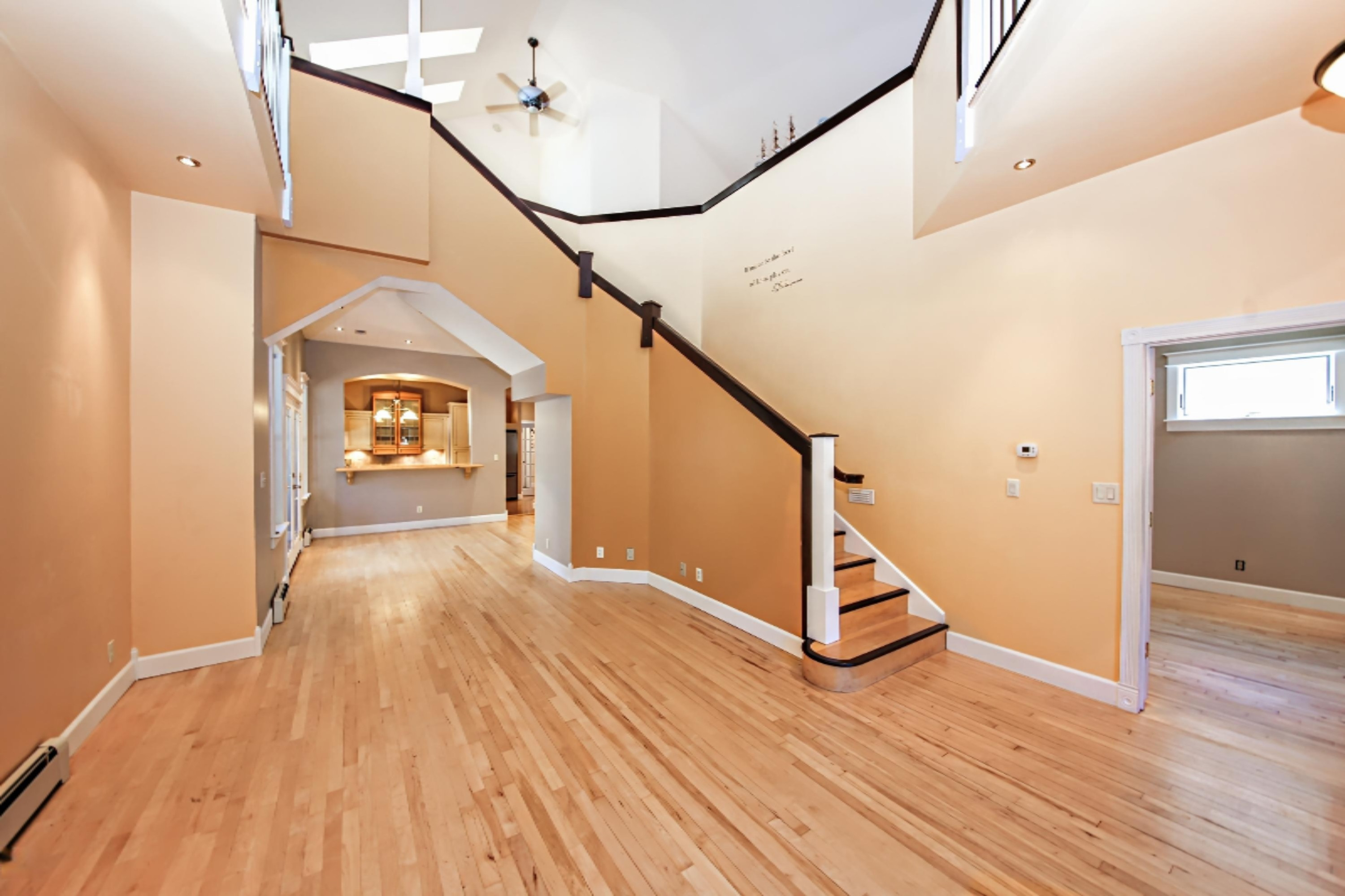 903 State Street St. Joseph, MI 49085 - Photo 4 of 41 DSC00442_pe