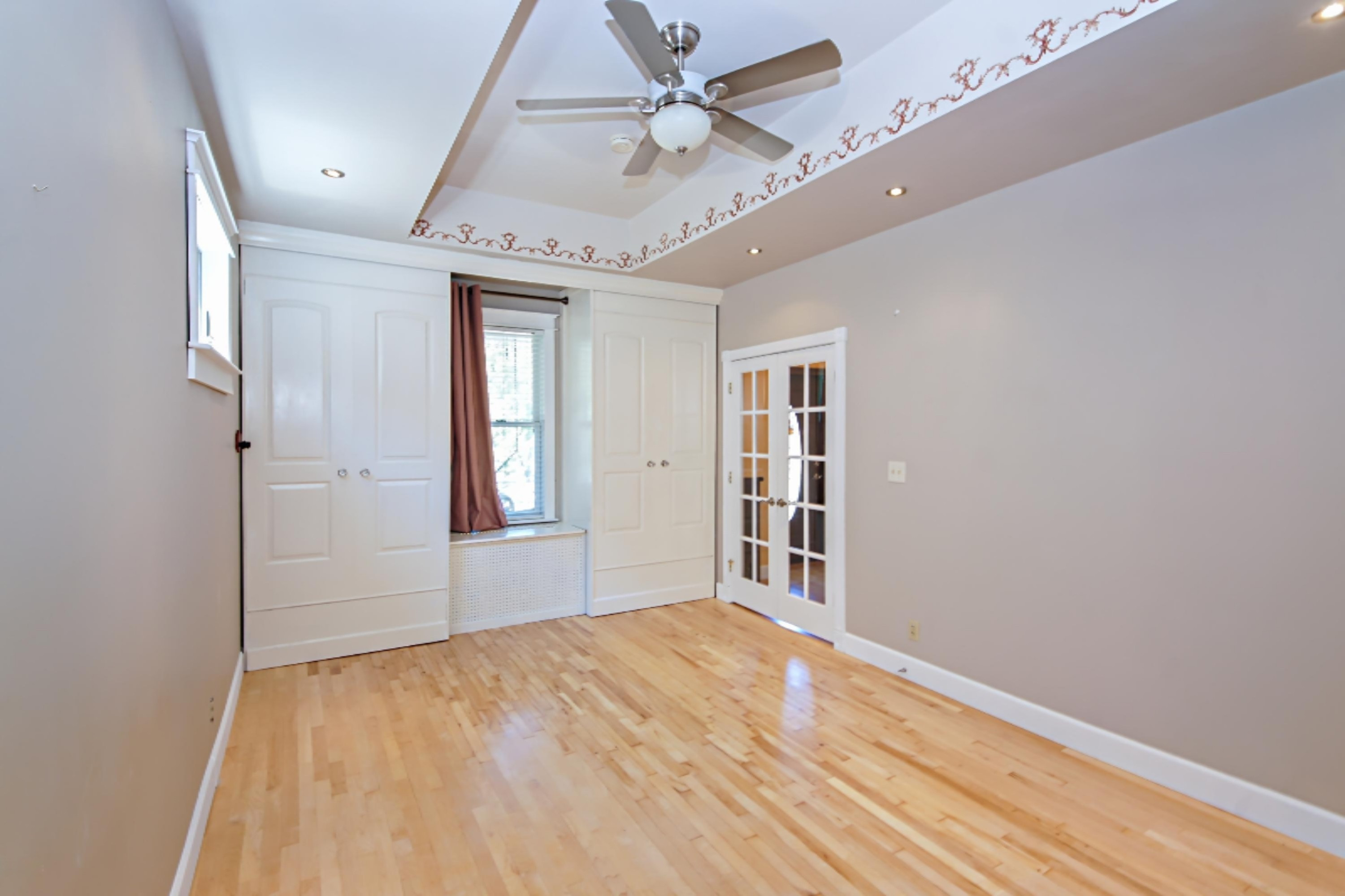 903 State Street St. Joseph, MI 49085 - Photo 7 of 41 DSC00444_pe