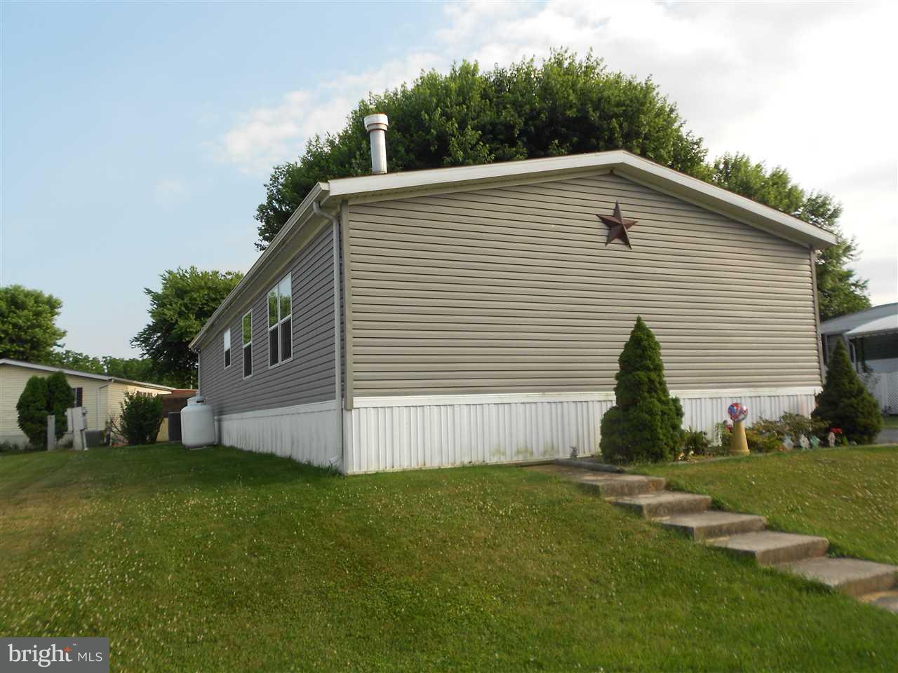 202 Berwick Road Abbottstown, PA 17301 - Photo 3 of 28 Gallery Image 3