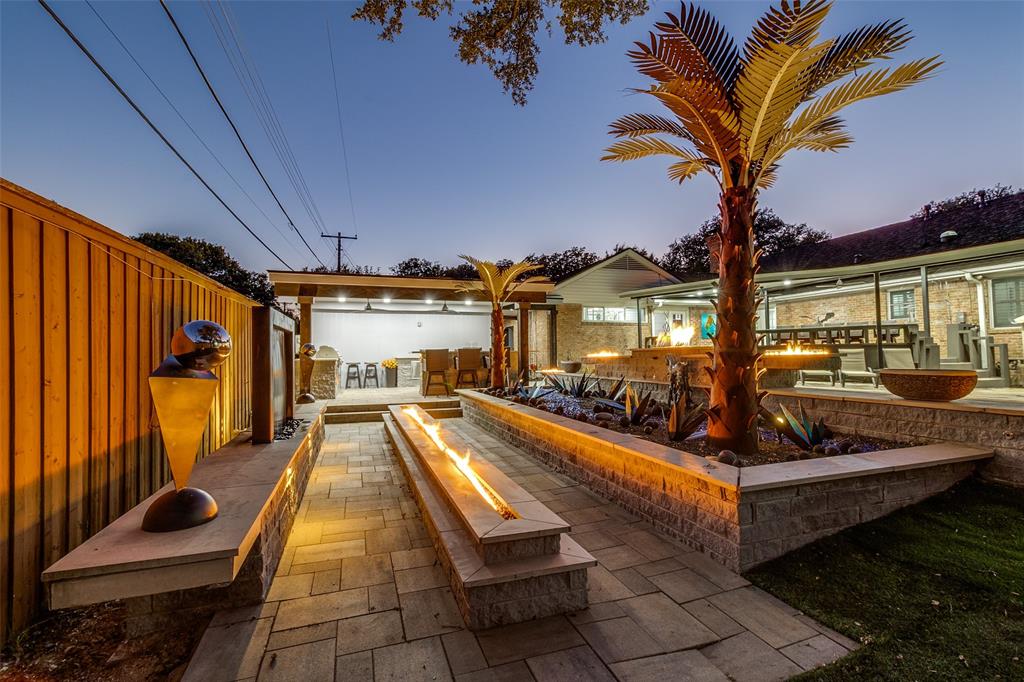 6566 Ridgeview Circle Dallas, TX 75240 - Photo 37 of 39 a view of swimming pool with outdoor seating