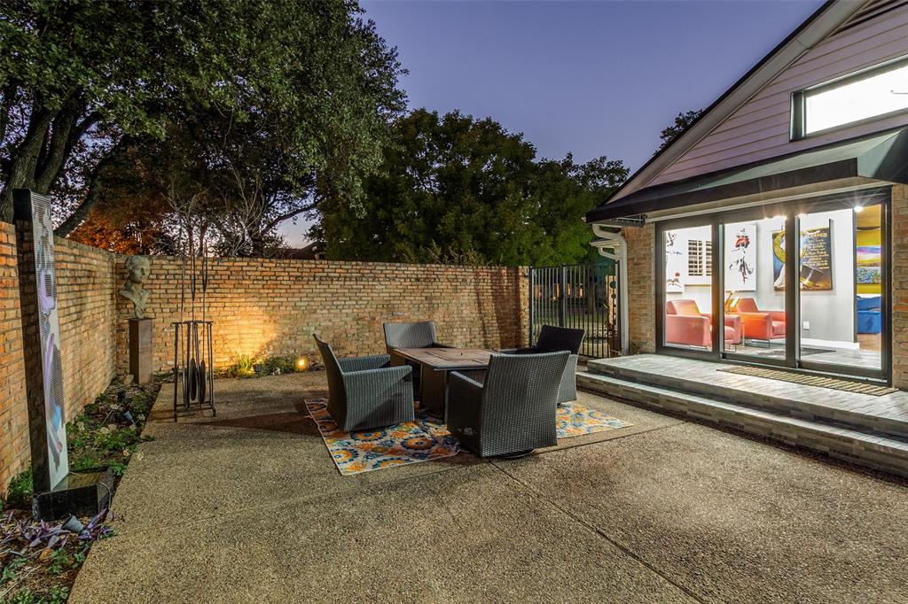 6566 Ridgeview Circle Dallas, TX 75240 - Photo 39 of 39 a view of outdoor space yard and patio