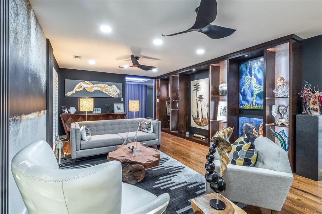 6566 Ridgeview Circle Dallas, TX 75240 - Photo 5 of 39 a living room with furniture and a large window