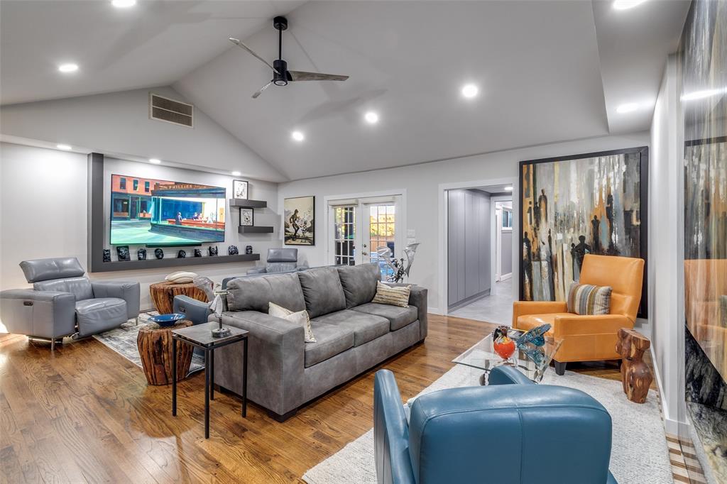 6566 Ridgeview Circle Dallas, TX 75240 - Photo 9 of 39 a living room with furniture and a large window