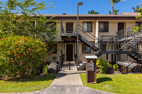 $775,000 | 78-6920 Alii Drive, Unit 219, Kailua-Kona, HI 96740