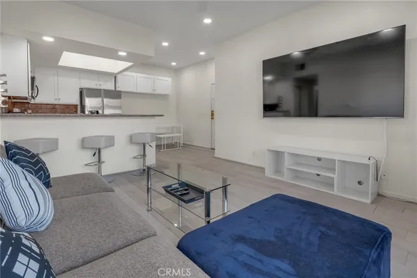 $399,000 | 10943 Laurel Canyon Boulevard, Unit B9, San Fernando, CA 91340