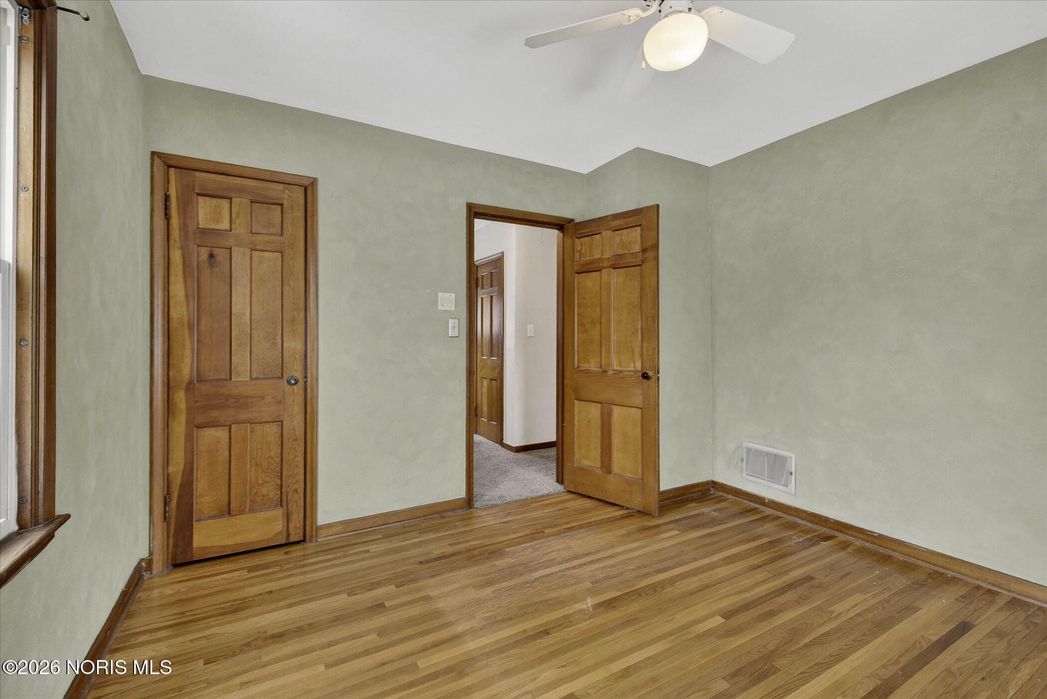 4214 Grantley Road Toledo, OH 43613 - Photo 20 of 39 26-4214-Grantley-Rd-Toledo-OH-43613-Wind